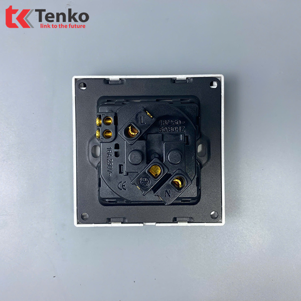 Ổ Cắm Sạc Xe Điện Chống Nước Tenko TK-WB20 Schuko