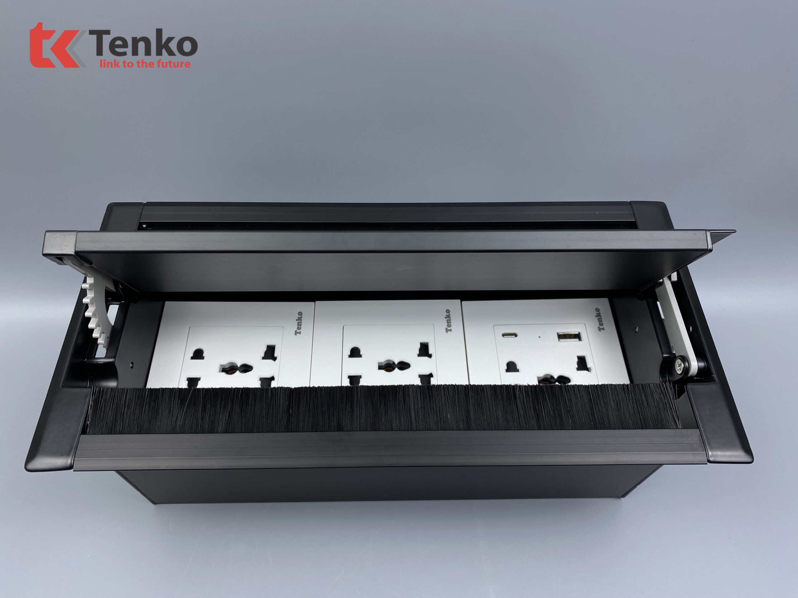 Hộp &Acirc;m B&agrave;n 3 Module Bật Nắp 2 Chiều TK-HC3S-02 Đen