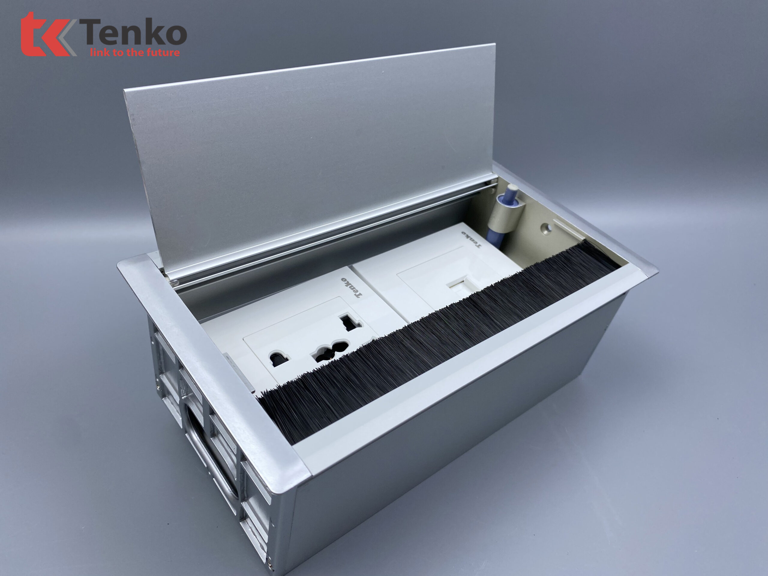 Hộp Điện Nhôm Âm Bàn Tenko TK-AB2S-04 Màu Bạc