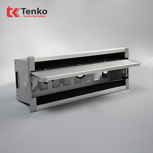Hộp Âm Bàn 4 Module Bật Nắp 2 Chiều TK-HC4S Bạc