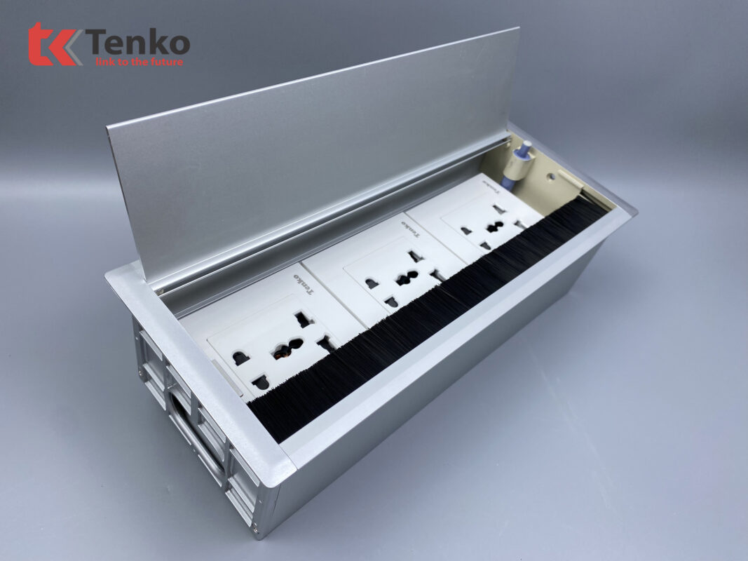 Hộp Điện &Acirc;m B&agrave;n Họp 3 Ổ Đa Năng TK-AB3S-02