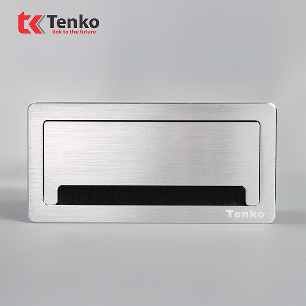 Hộp Ổ Cắm Điện Âm Bàn Tenko TK-N05-01 Màu Bạc