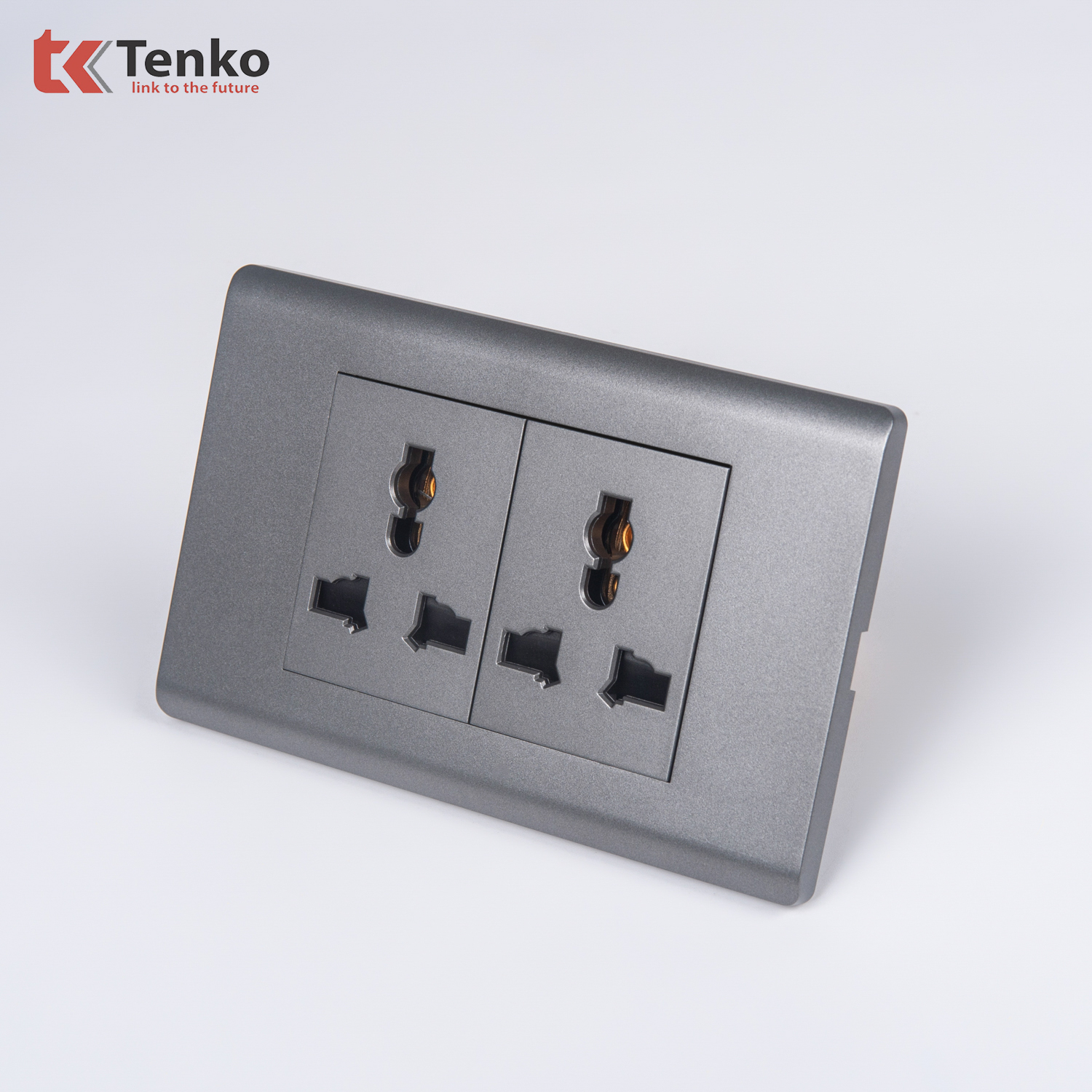 Ổ Cắm Đ&ocirc;i 3 Chấu Chống Ch&aacute;y C25-050 Mặt Nhựa PC