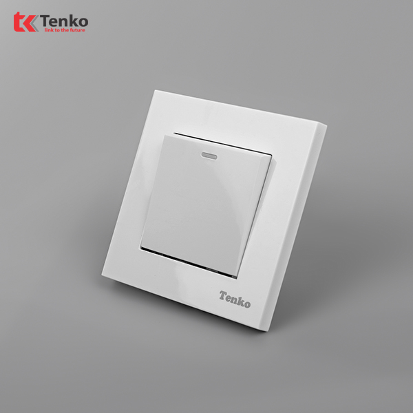 Công Tắc 1 Nút Mặt Nhựa Cao Cấp TT-01 Trắng