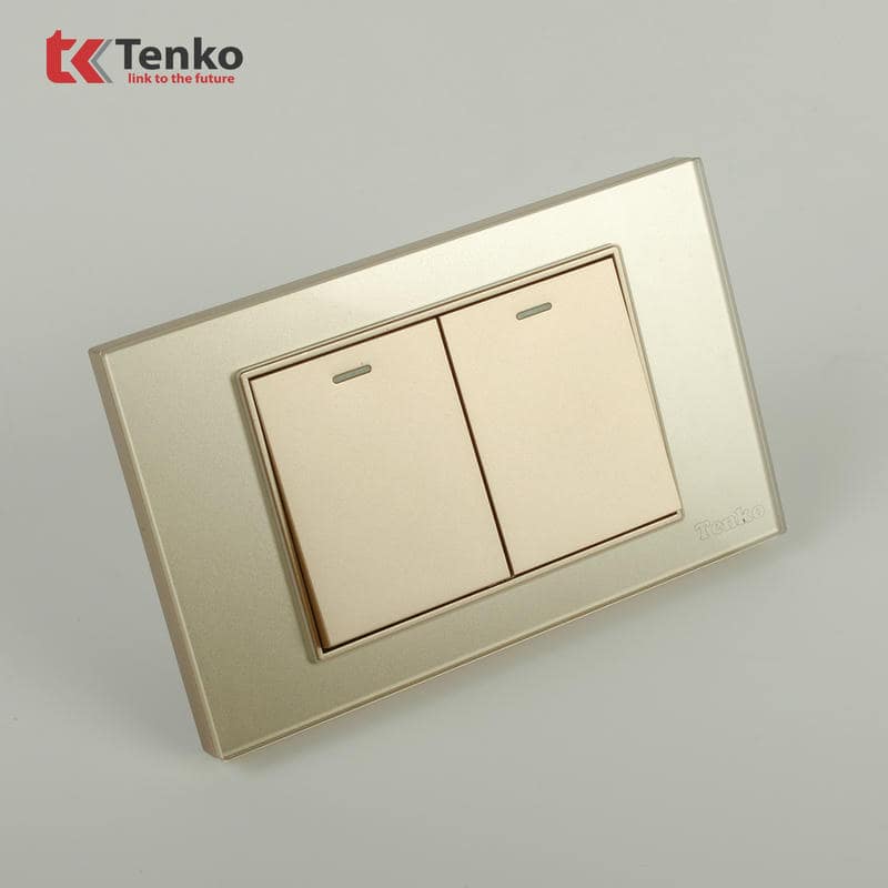 Công Tắc 2 Nút Mặt Kính Cường Lực C18-02 Vàng