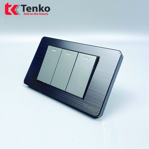 Công Tắc 3 Nút Mặt Hợp Kim Chính hãng TK-C7G-03