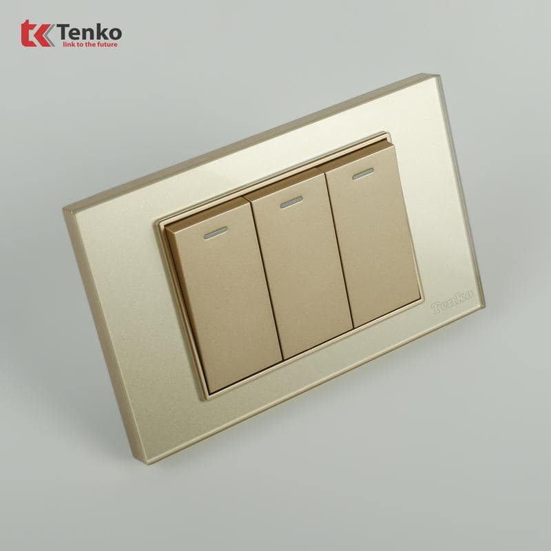 Công Tắc 3 Nút Mặt Kính Cường Lực C18-03 vàng