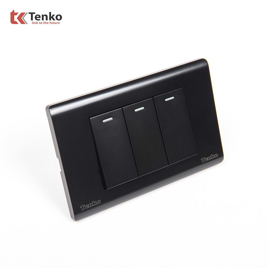 Công Tắc 3 Nút Mặt Nhựa PC TENKO TK-C25-03 Đen