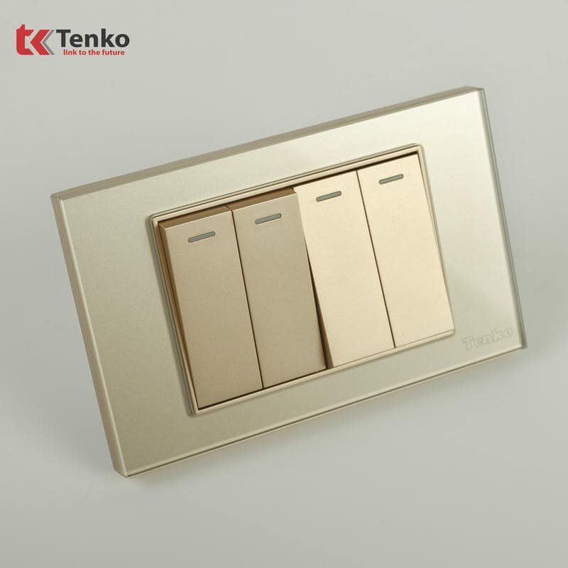 Công Tắc 4 Nút Mặt Kính Cường Lực C18-04 Vàng