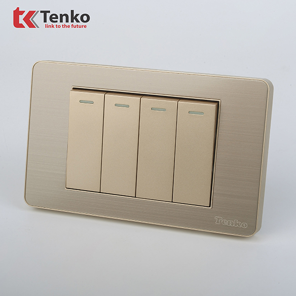 Công Tắc 4 Nút Màu Vàng Mặt Hợp Kim  TK-C7G-04
