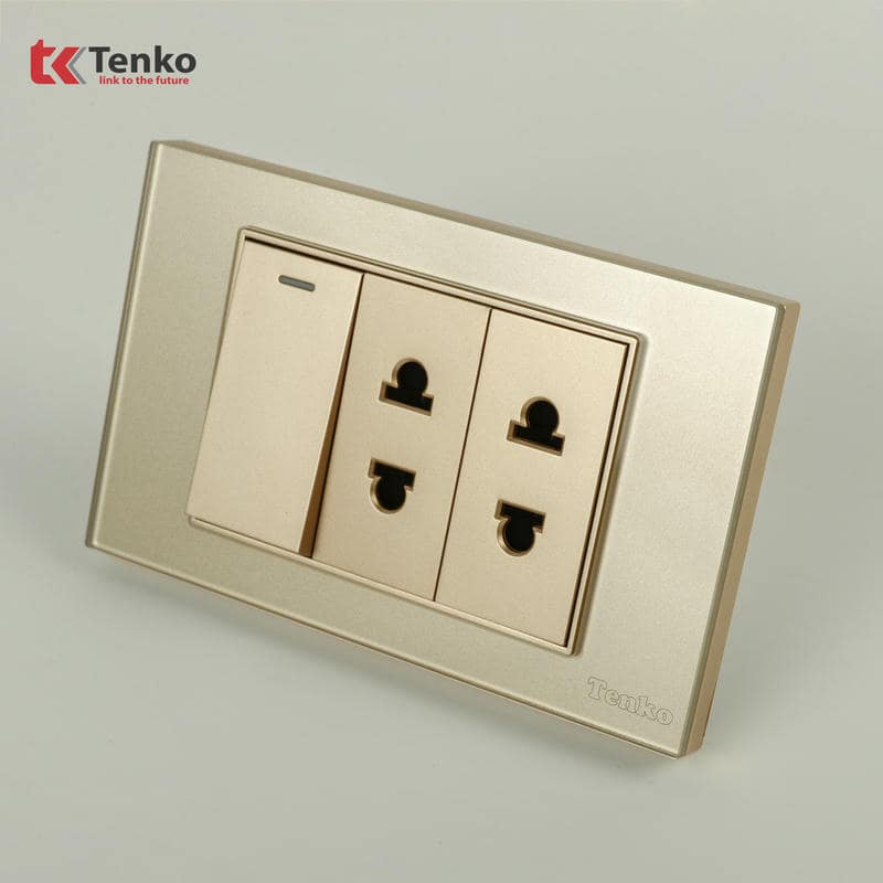 Công Tắc Ổ Cắm Mặt Kính Cường Lực C18-025 Vàng