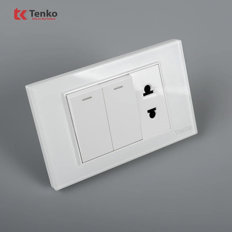 Công Tắc Ổ Cắm Mặt Kính Cường Lực TK-C18-027 Trắng