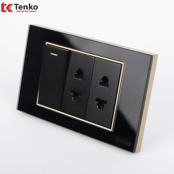 Công TắcỔ Cắm Mặt Kính Cường Lực C18B-025Viền Vàng