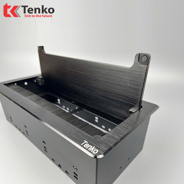 Hộp Ổ Cắm Âm Bàn Hợp Kim Nhôm Tenko TK-D4S Đen