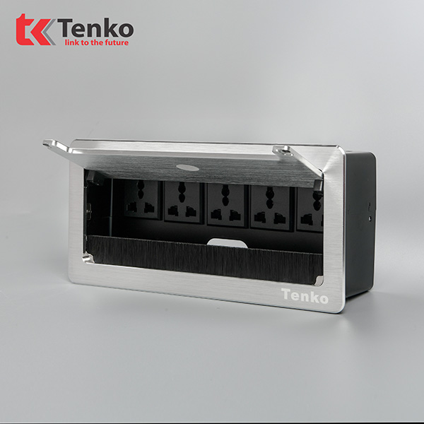 Hộp Ổ Cắm Điện Âm Bàn Tenko TK-N05-01 Màu Bạc