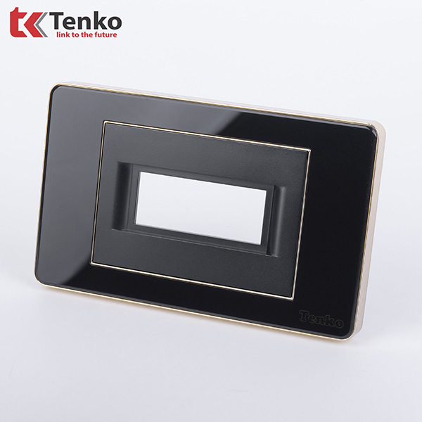 Mặt át đơn+Gông mặt nhựa đen viền vàng TTK-C26-A-A