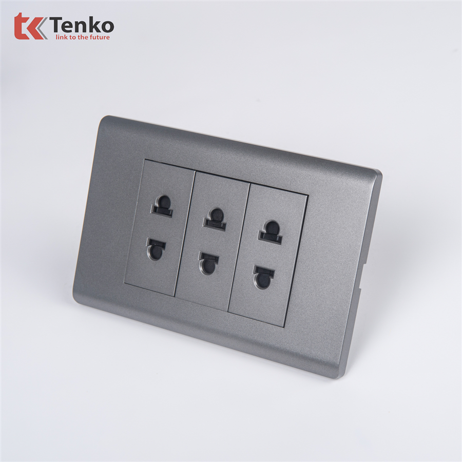 Ổ Cắm Âm Tường Mặt Nhựa PC Xám TENKO TK-C25-020