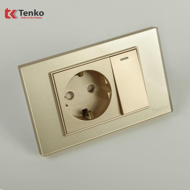 Ổ Cắm Chìm Mặt Kính Cường Lực C18-063 Vàng