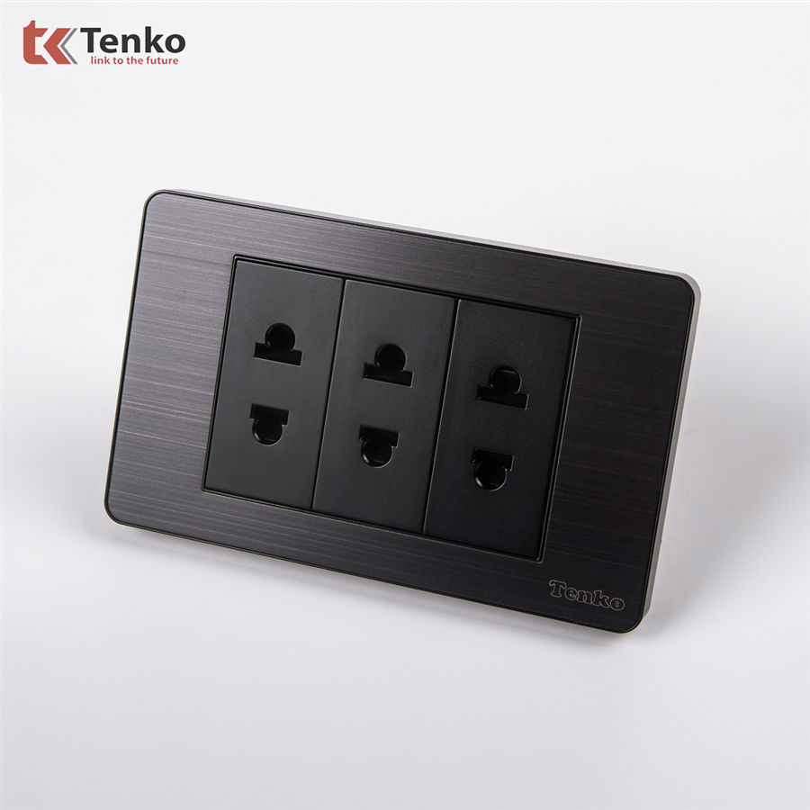 Ổ Cắm Điện Đôi Màu Đen Xám Mặt Hợp Kịm TK-C7G-020