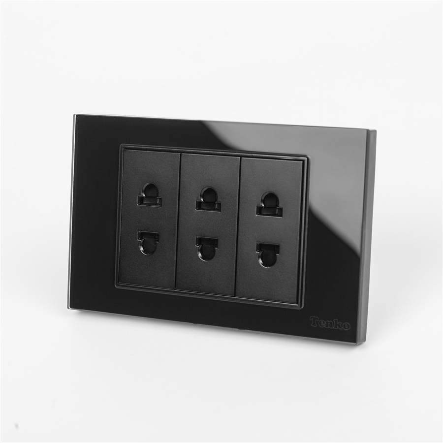 Ổ Cắm Điện Mặt Kính Cường Lực C18-020 Đen