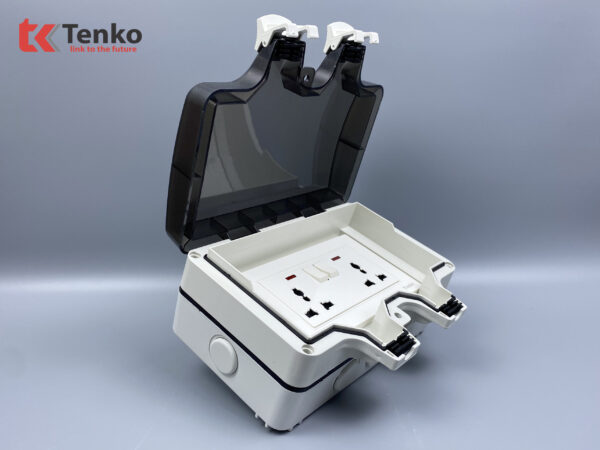 Ổ Cắm Đôi 3 Chấu Chống Nước Chữ Nhật TK-IP66-CN01