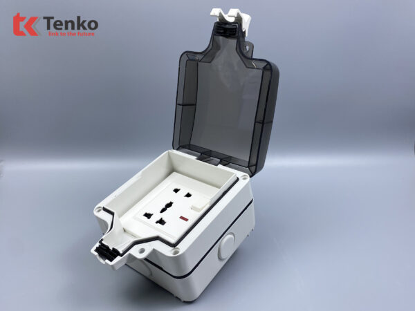 Ổ Cắm Đôi 3 Chấu Có Công Tắc Chống Nước TK-IP66-02