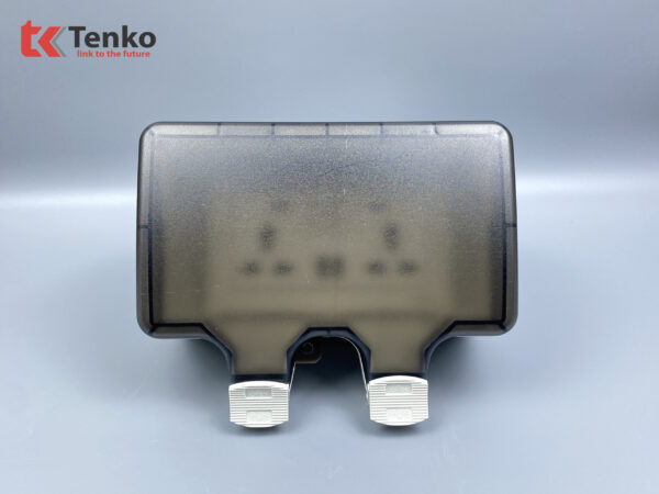 Ổ Cắm Đôi 3 Chấu Có USB Chống Nước TK-IP66-CN02