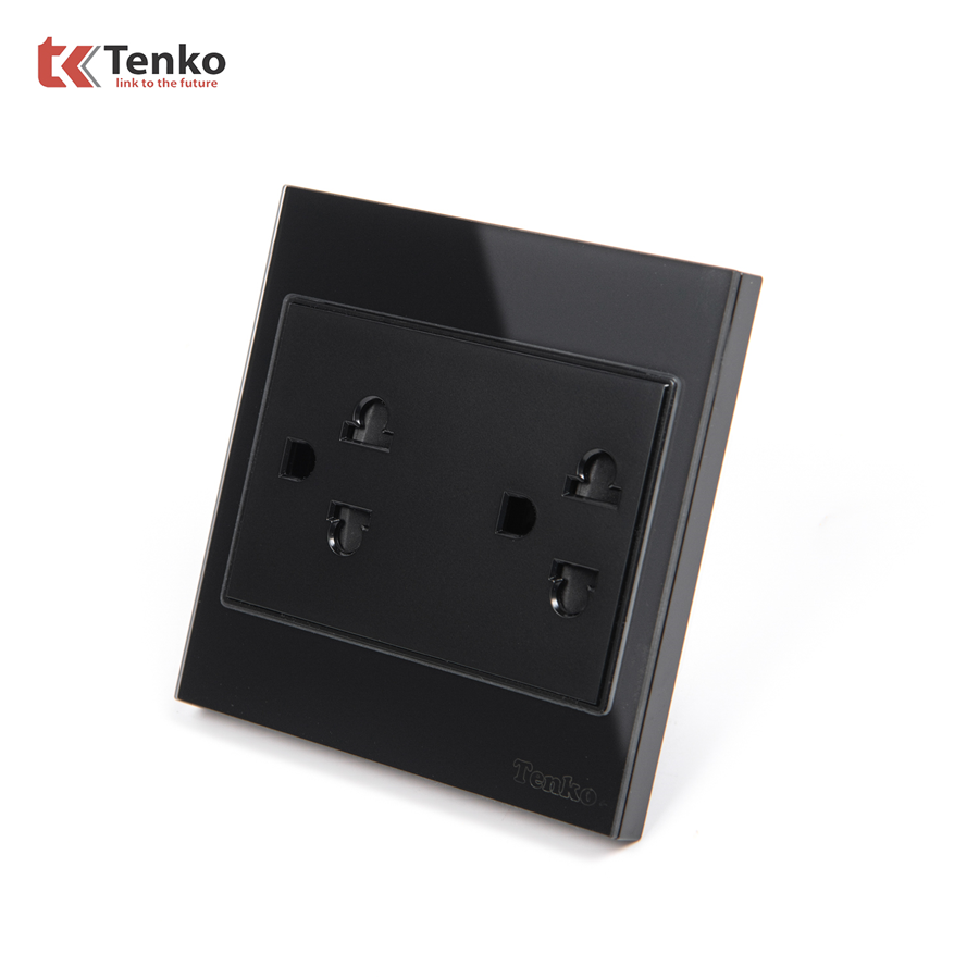 Ổ Cắm Đôi 3 Chấu Kính Cường Lực TK-V18-044 Đen