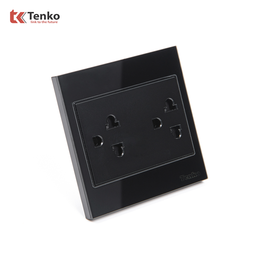 Ổ Cắm Đôi 3 Chấu Kính Cường Lực TK-V18-044 Đen