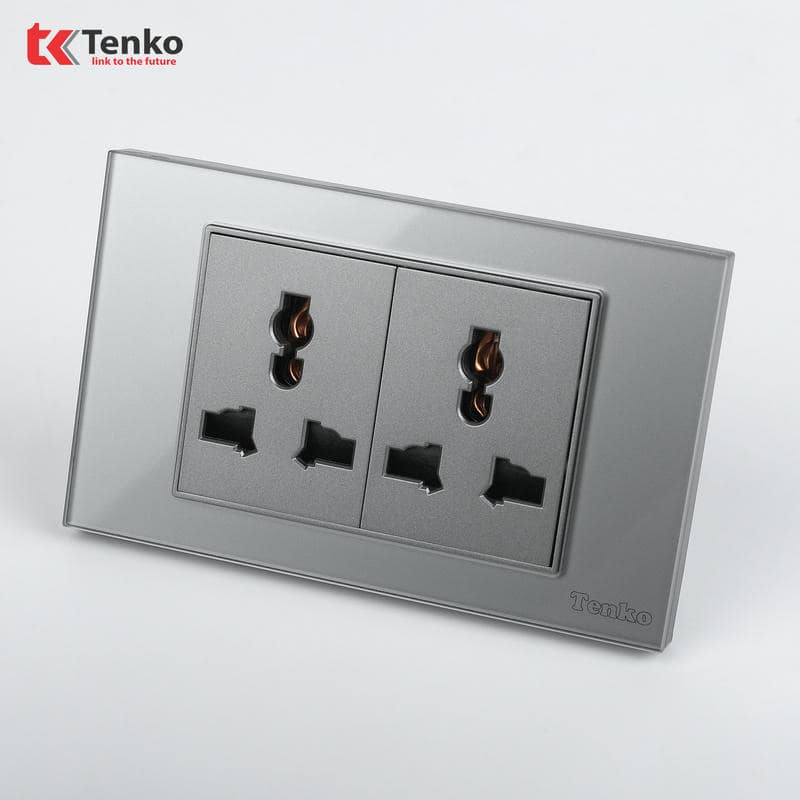 Ổ Cắm Đôi 3 Chấu Mặt Kính Cường Lực C18-050 Xám