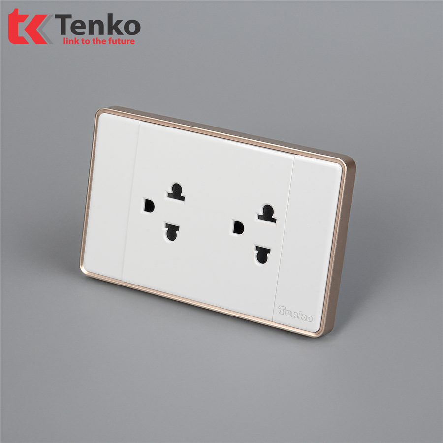 Ổ Cắm Đôi 3 Chấu Tràn Viền C1-044 Trắng Viền Vàng
