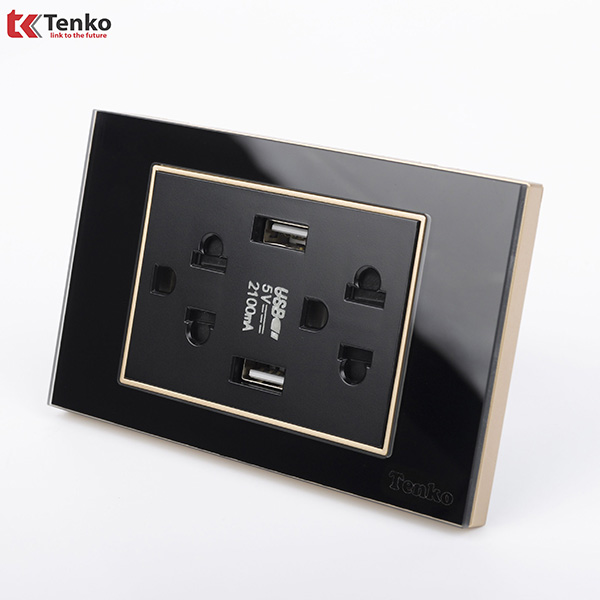 Ổ Cắm KèmUSB Mặt Kính Cường Lực C18B-045 Viền Vàng