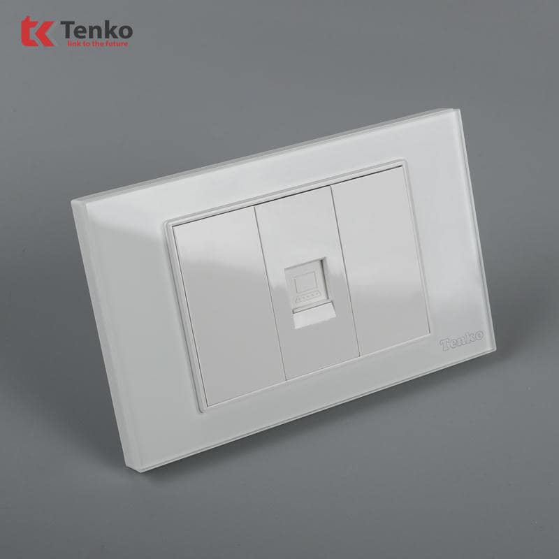 Ổ Cắm Mạng LAN(RJ45) Mặt Kính Cường Lực C18-072