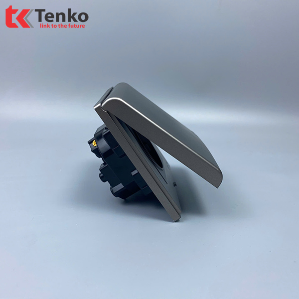 Ổ Cắm Sạc Xe Điện Chống Bụi, Chống Nước Tenko