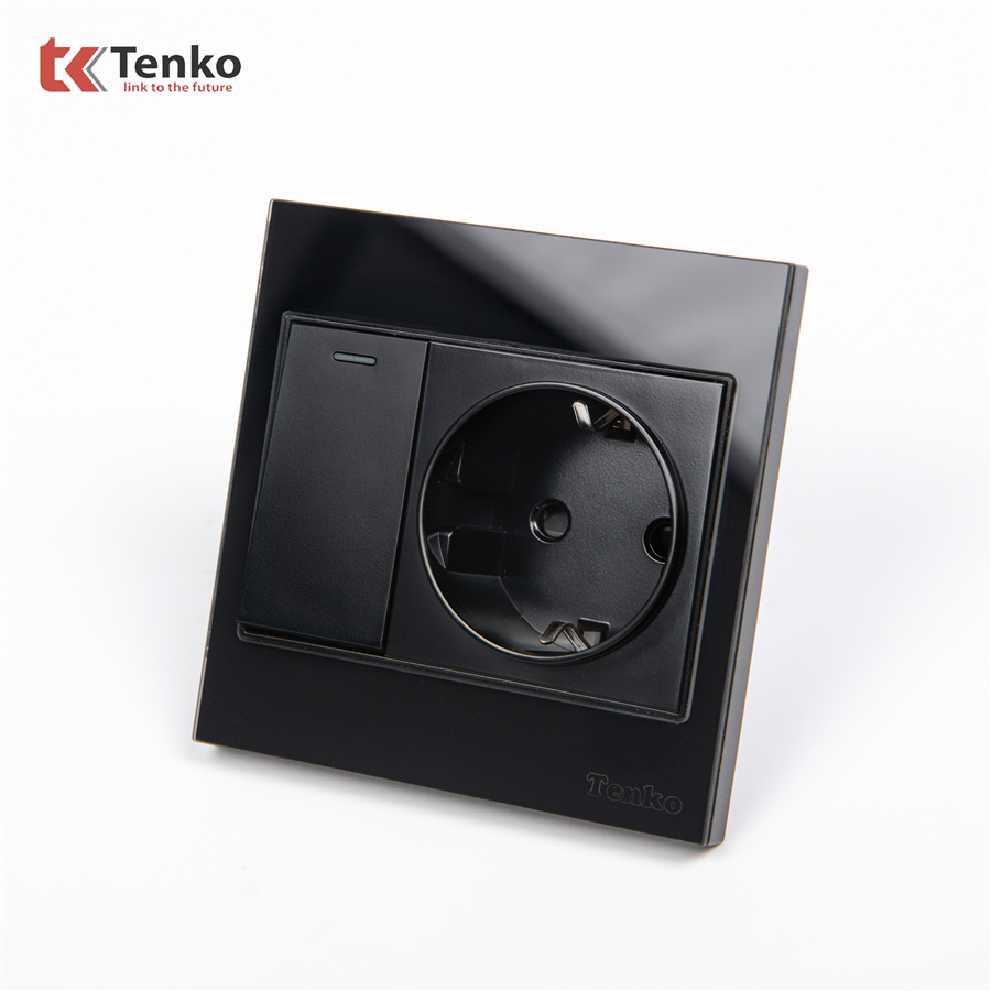 Ổ Cắm Schuko Chuẩn Đức Có CôngTắc TK-V18-060 Đen