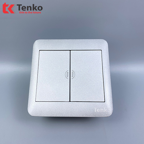 Ổ Điện  3 Chấu Âm Sàn + Cổng Mạng TK-DS-111S07 Bạc