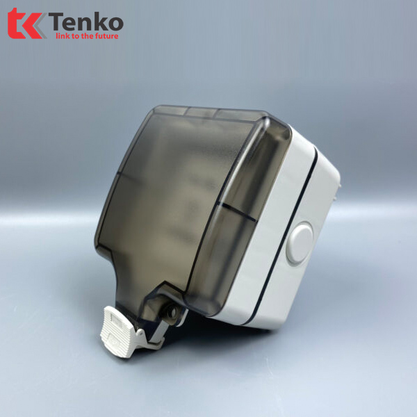 Ổ Sạc Có Tiếp Địa Chống Nước Cho Xe ĐiệnTK-IP67-04