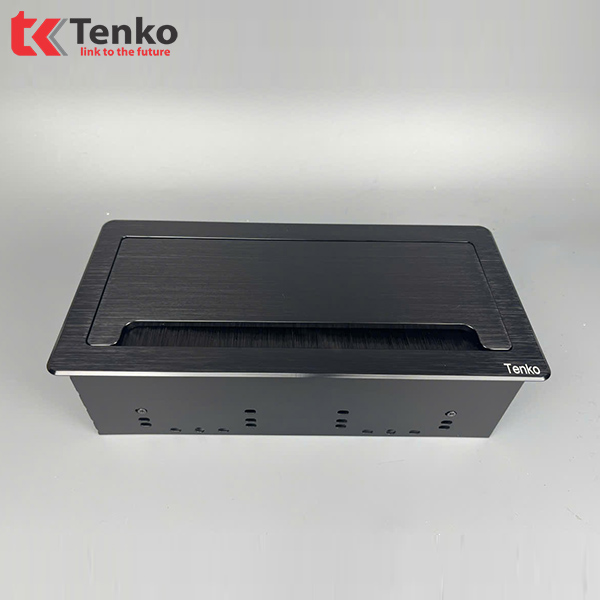 Hộp Ổ Cắm &Acirc;m B&agrave;n Hợp Kim Nh&ocirc;m Tenko TK-D4S Đen