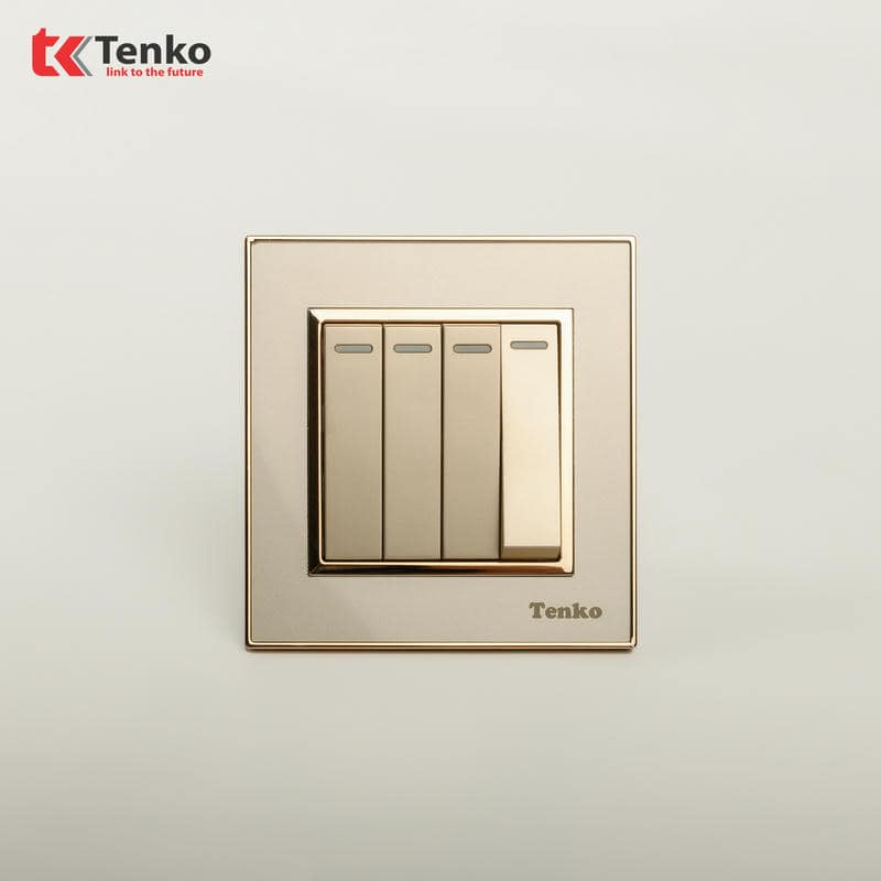 Công Tắc 4 Nút Mặt Nhựa Cao Cấp F66-04 Đen