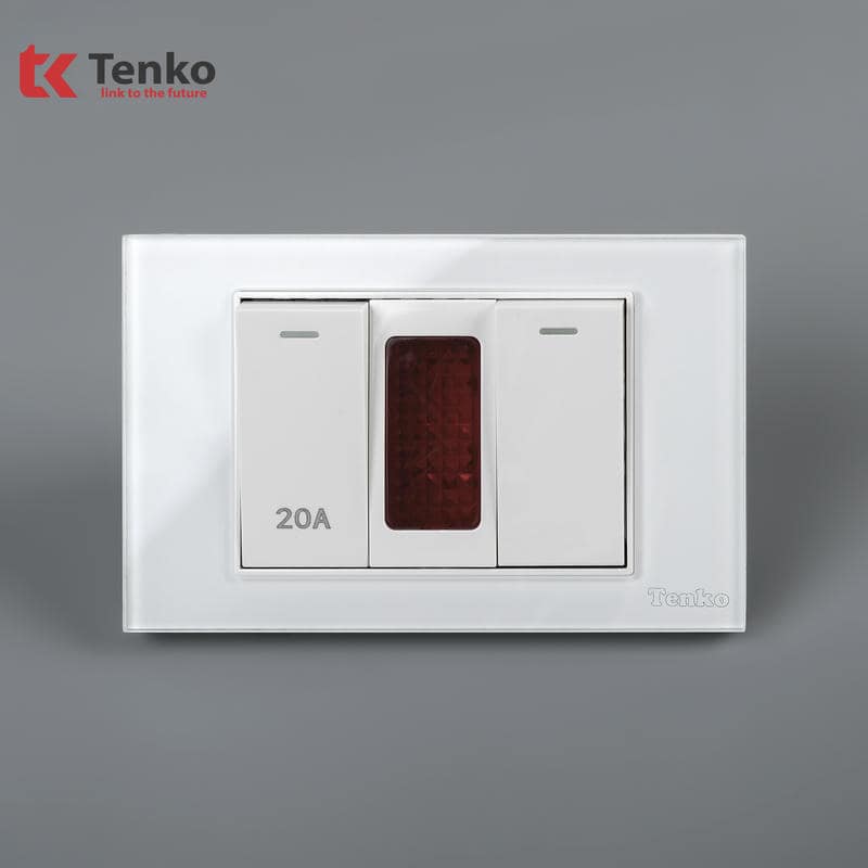 Bộ Công Tắc 20A Mặt Kính Cường Lực C18-081 Trắng
