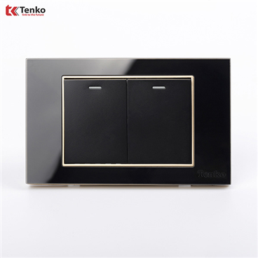 Công Tắc 2 Nút Mặt Kính Cường Lực C18B-02Viền Vàng