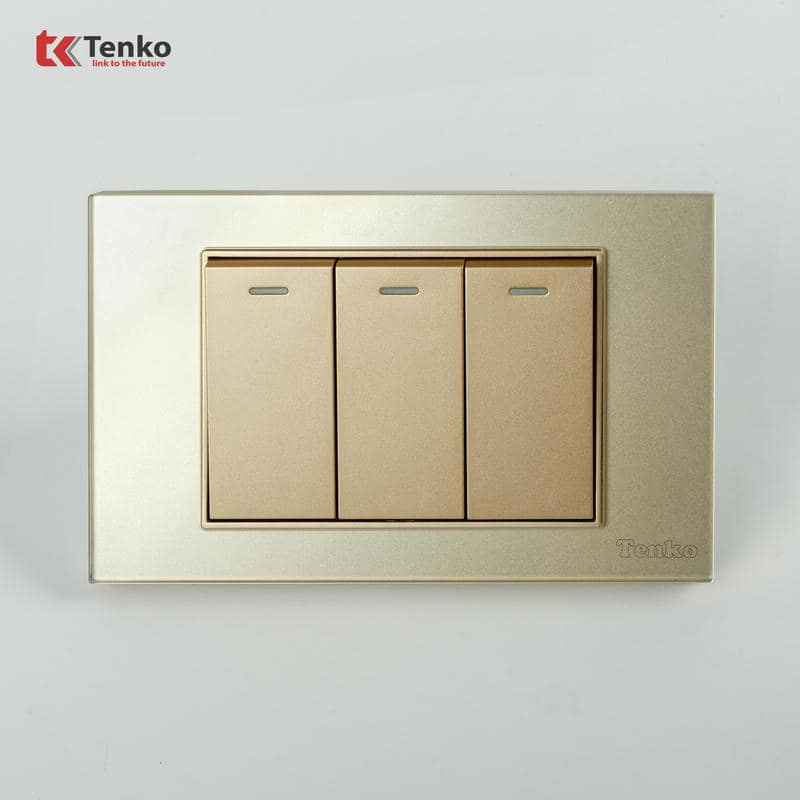 Công Tắc 3 Nút Mặt Kính Cường Lực C18-03 vàng