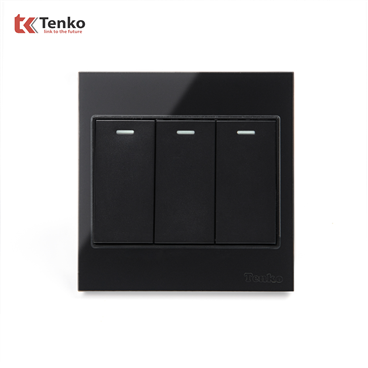 Công Tắc 3 Nút Mặt Kính Cường Lực TK-V18-03 Đen