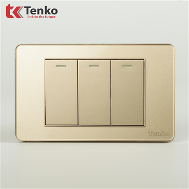 Công Tắc 3 Nút Mặt Nhựa Phủ Bóng Kính C9-03 Vàng