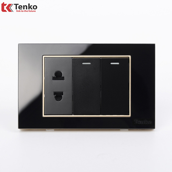 Công TắcỔ Cắm Mặt Kính Cường Lực C18B-027Viền Vàng