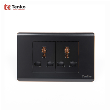 Ổ Cắm 3 Chấu Chống Cháy C25-050 Mặt Nhựa PC Đen