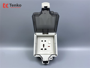 Ổ Cắm Đôi 3 Chấu Có Công Tắc Chống Nước TK-IP66-02