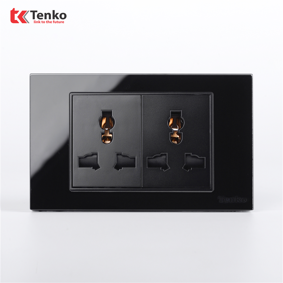 Ổ Cắm Đôi 3 Chấu Mặt Kính Cường Lực C18-050 Đen