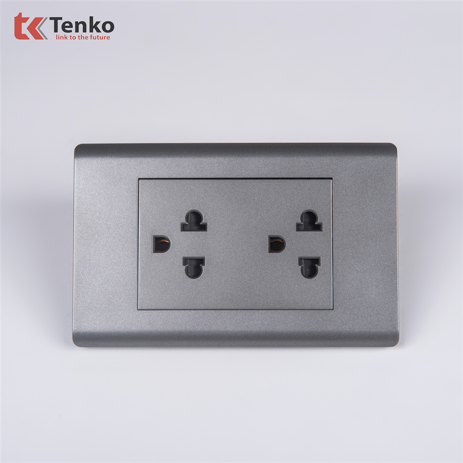 Ổ Điện Đôi 3 Chấu Mặt Nhựa PC Xám TENKO TK-C25-044