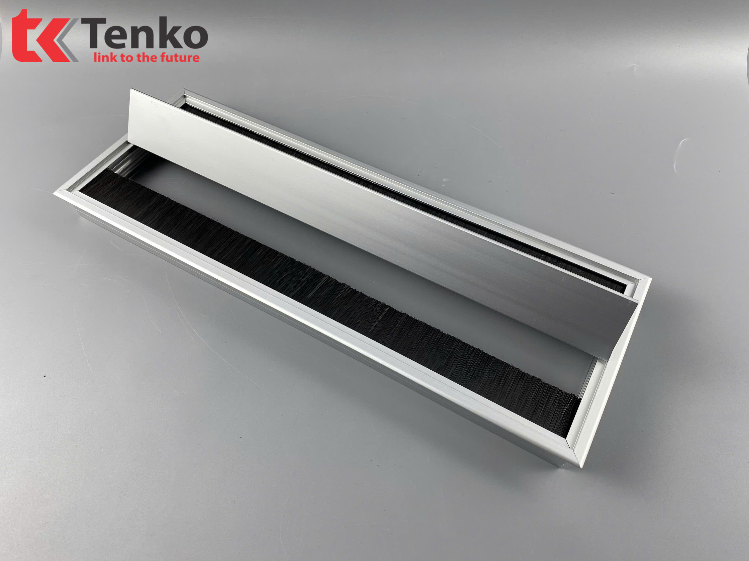 Nắp Hộp Điện Âm Bàn Nhôm Mở 2 Chiều TK-N04 Bạc